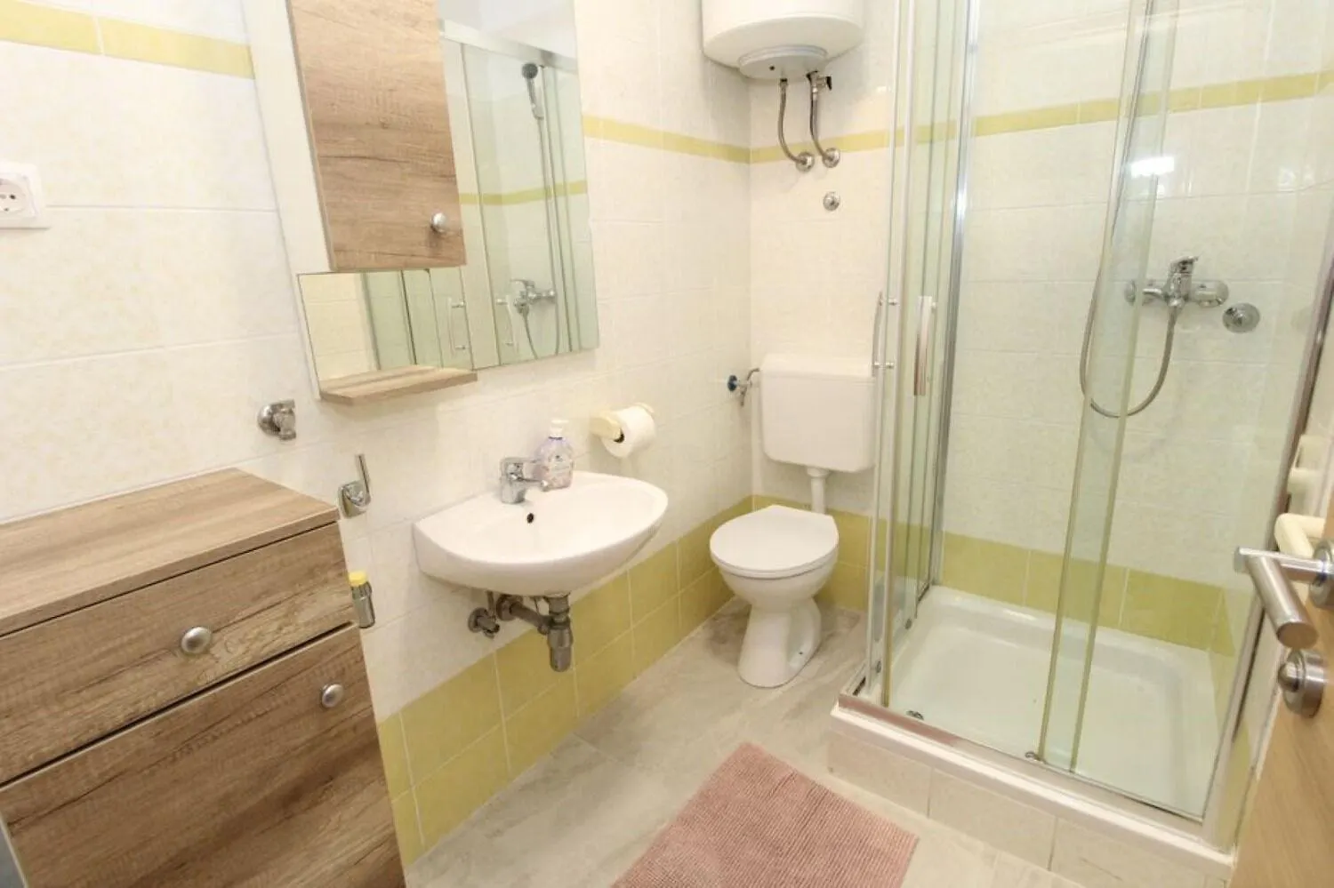 Apartment Uga Mandre