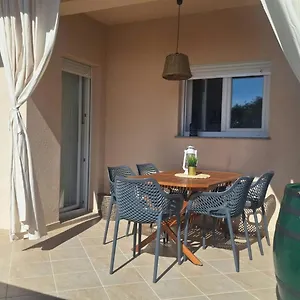 Apartmán Bella, Mandre